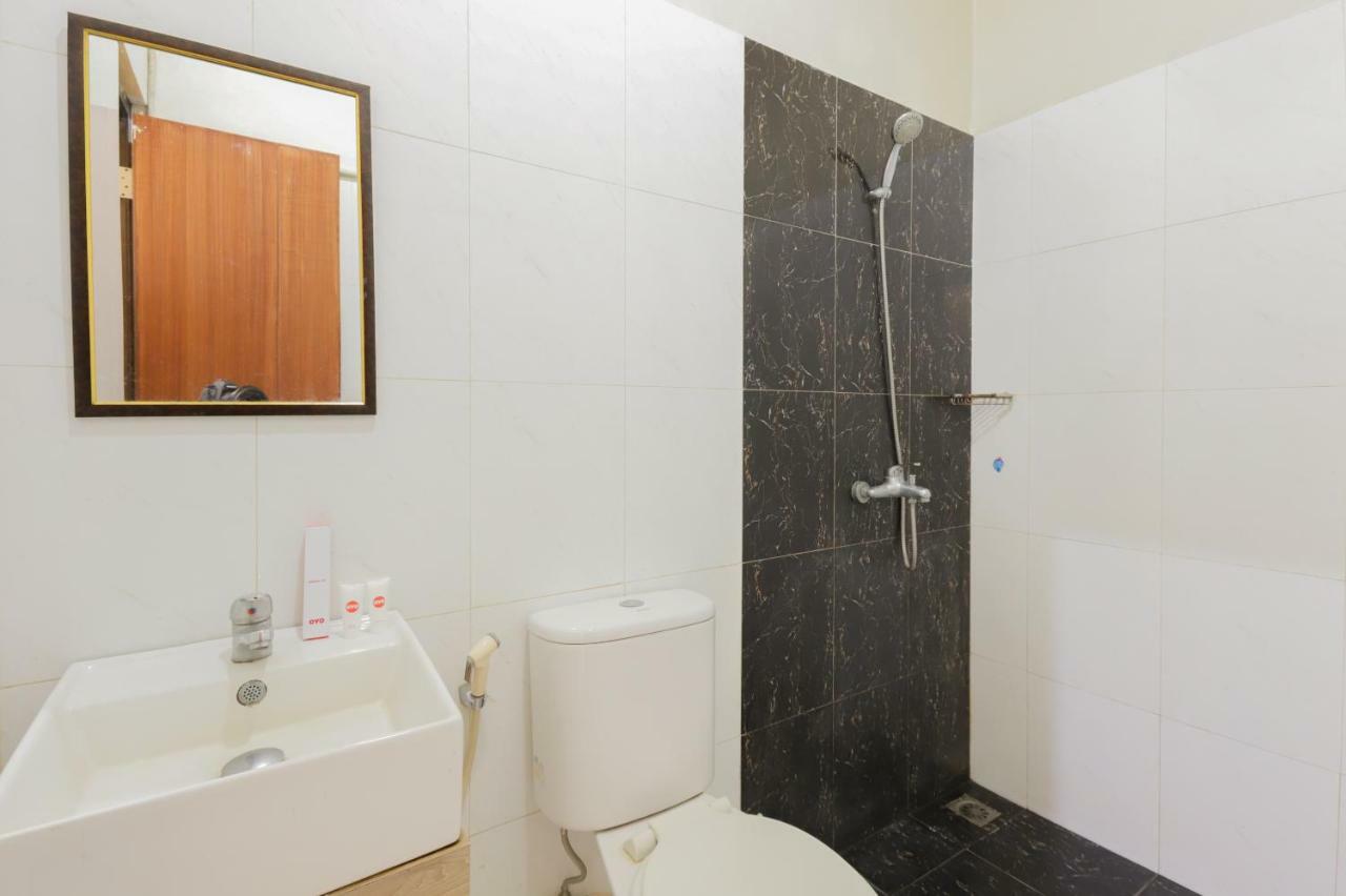 Oyo 968 Tirthankara Residence Джакарта Екстериор снимка