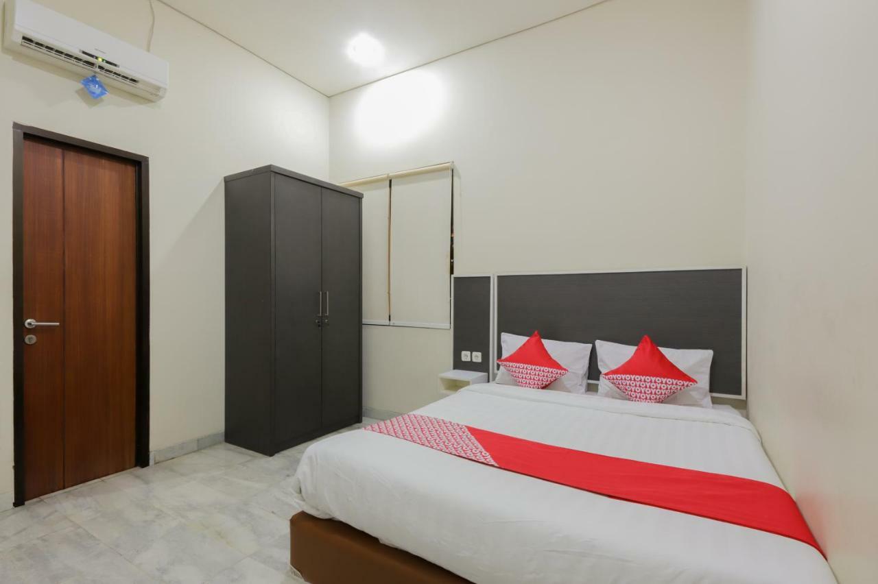 Oyo 968 Tirthankara Residence Джакарта Екстериор снимка