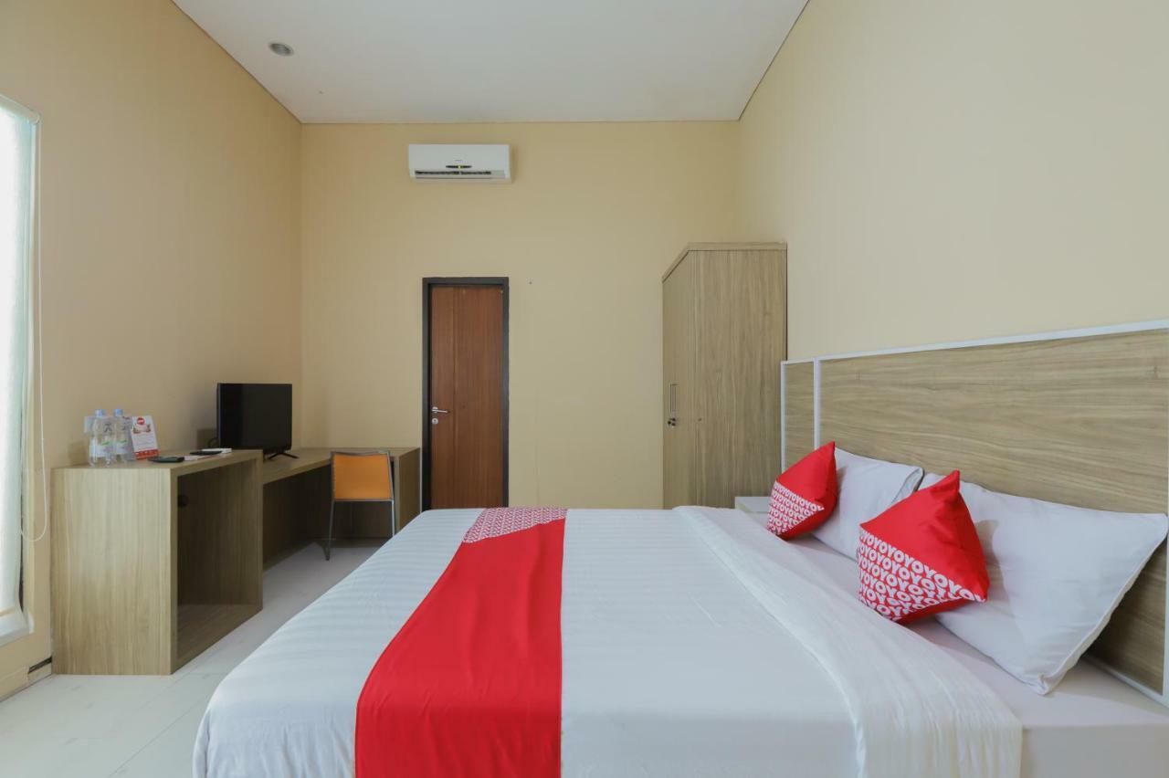 Oyo 968 Tirthankara Residence Джакарта Екстериор снимка